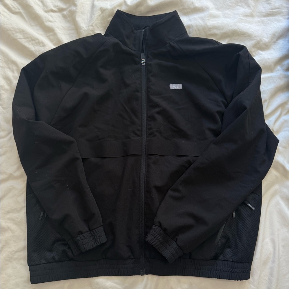 Women’s figs scrub jacket
